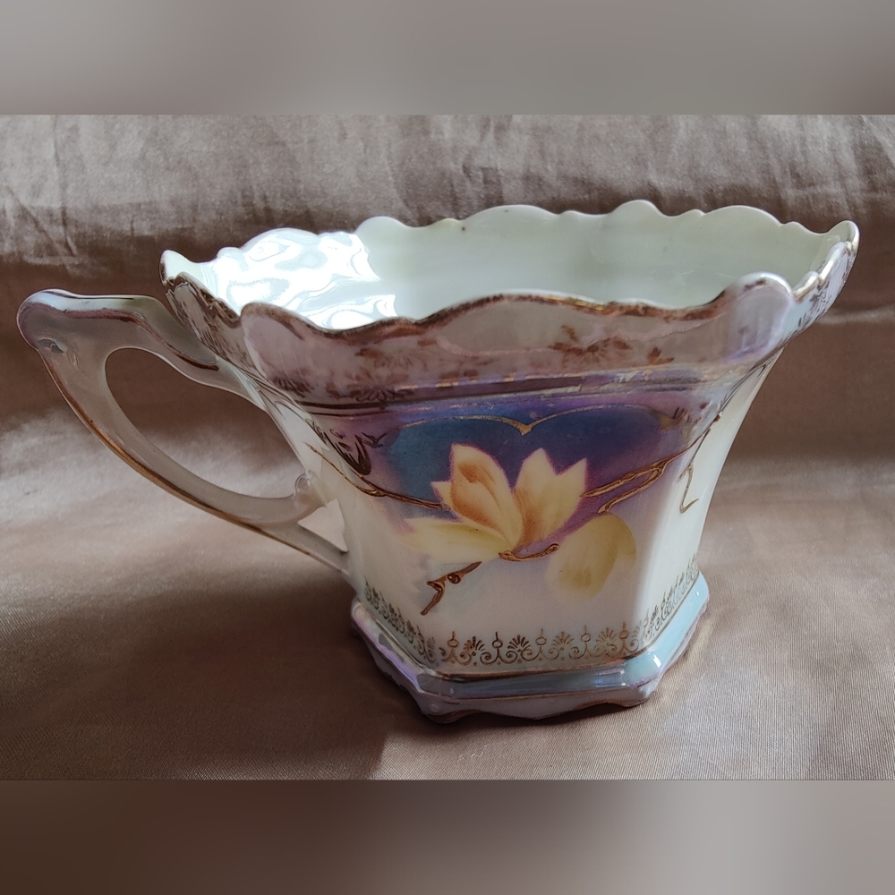 RARE Octogon Teacup